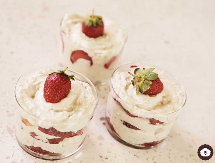 Postre de fresas con mazapán