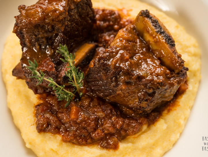 Ragu de costillas con polenta