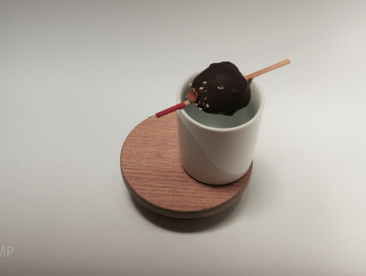 Fresas cubiertas de chocolate y cacahuate