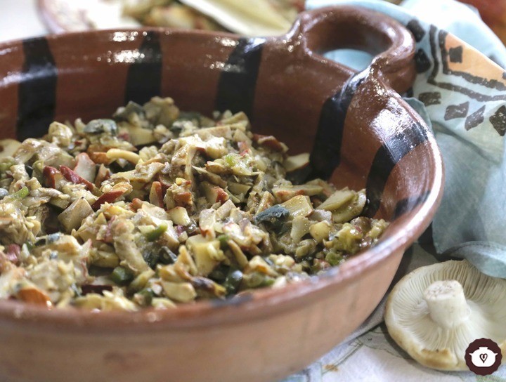 Cacerola de hongos de temporada