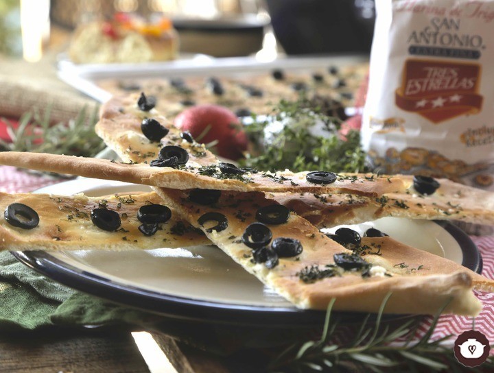 Focaccia o Pan con aceitunas