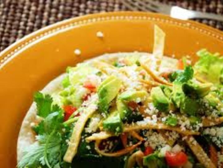 Ensalada de pollo estilo México