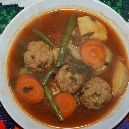 Caldo de albondigas