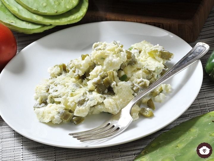 Nopales con huevo