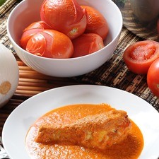 Servir caliente acompañado de arroz blanco.