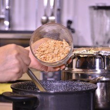 Agregar el cacahuate picado.