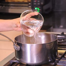 Hervir agua en la olla honda mediana. S 11700 1475615267