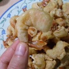 Este platillo queda muy bien con casi cualquier salsa, por ejemplo de mango, tamarindo, fresa, salsa tailandesa, inglesa, catsup, etc.