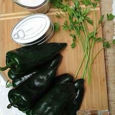 Ingredientes para receta 6 piezas de chile poblano 3 latas de atún en chipotle dolores Nuevo 1 taza de crema de leche de vaca 5 ramas de perejil fresco 1 pieza de bolsa de plástico
