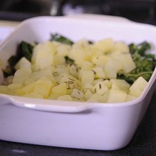 Hornear a 350° F 175 ° C hasta que el queso se vea gratinado.