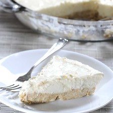 metar al congelador durante 4 horas . Decorar con crema batida y una raja de limón.