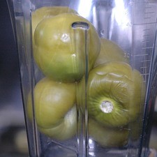 Moler en la licuadora los tomates. S 13869 1475615028