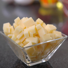 Picar finamente el perejil, queso y jamón en trozos pequeños. S 14539 1475613209