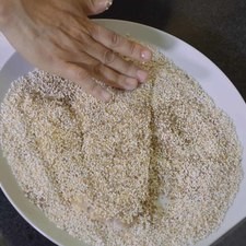 Cubrir con el amaranto y el ajonjolí mezclados. S 14922 1475612478