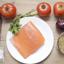Ingredientes para receta 1/2 taza de quinoa Help 3 piezas de jitomate bola 1/4 pieza de cebolla morada aceite de ajonjolí al gusto sal al gusto pimienta negra molida al gusto 3 ramas de hierbabuena