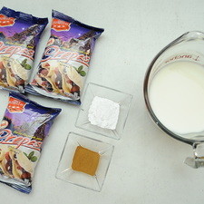 Ingredientes para receta 2 tazas de harina para crepas tres estrellas Help 2 1/2 tazas de leche de vaca azúcar glass (pulverizada) al gusto canela en polvo al gusto