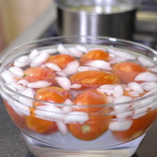 Sacarlos con una pinza ponerlos en agua con hielo. Dejarlos enfriar, S 16262 1475609935