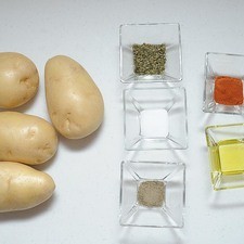 Ingredientes para receta 4 piezas de papa blanca paprika al gusto sal al gusto pimienta negra molida al gusto orégano al gusto aceite de oliva al gusto