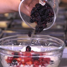 Agregar la fruta picada,