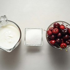 Ingredientes para receta 2 tazas de cerezas frescas 2 tazas de yogur natural 1/4 taza de azúcar blanca