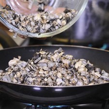 Añadir cuitlacoche.