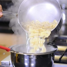 Escurrir la pasta. S 17468 1475599569