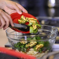 Mezclar en un tazón la pasta, la cebolla, calabacita. S 17470 1475599567