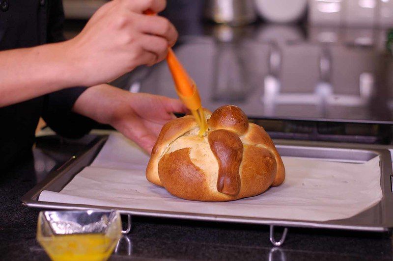 Mexican Bread Of The Dead Recipe Pan De Muerto Quick And