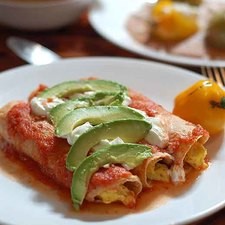 Servir como desayuno, comida o cena.