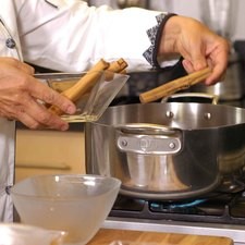 Agregar canela, anís estrella y clavos de olor. Rs 1477517568