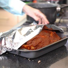 Tapar con papel aluminio.