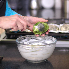 Añadir el aguacate en trozos. S 1489621969