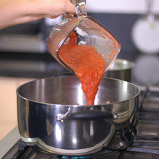 Agregar la salsa molida.