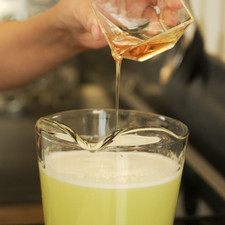 Endulzar con miel de agave al gusto (aproximadamente 3 cucharadas).