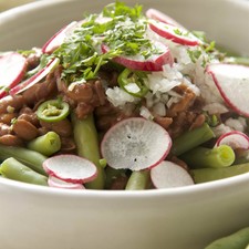 Servir frío, puedes acompañar con totopos o tostadas.