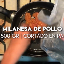 PLATILLO En un sartén a fuego medio coloque medio cucharón de aceite, añada el pollo y déjelo cocer a término medio por 5 minutos; añada la media cucharadita de sal y la pimienta. S 20664 1524255871