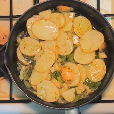 Sirva junto a una porción de carne,corte o así solas y disfrute su comida.