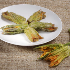 Servir como botana con salsa de chile.