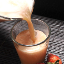 Servir en vasos con hielo.