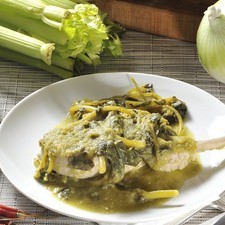 Servir acompañada de arroz blanco y frijoles.