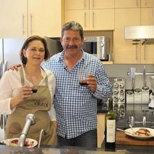 Sonia Ortiz de Cocina al Natural y Amado Garza de Viñas de Garza en el Rancho El Mogorcito.