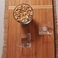 2 tazas de cacahuate natural pelado 1 cucharita de azúcar morena 1 pizca de sal