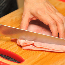 Picar el jamón.
