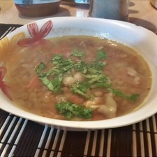 Sirve añadiendo encima hojas de cilantro picadas. S 7702 1475621957