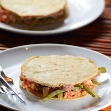 Servir una en cada plato.