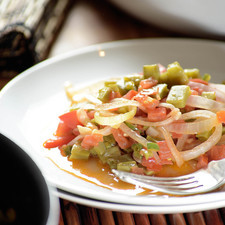 Servir acompañados con frijoles y tortillas.