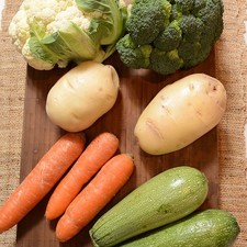 1/2 pieza de coliflor 2 piezas de calabacita 1 pieza de brócoli 3 piezas de zanahoria 2 piezas de papa blanca